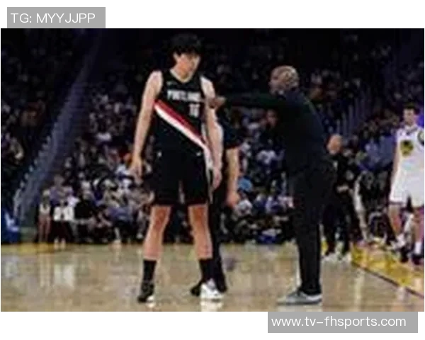 比卢普斯称赞杨瀚森挡拆后决策能力强调其出色的防守阅读能力 比卢普斯称赞杨瀚森挡拆后决策能力强调其出色的防守阅读能力